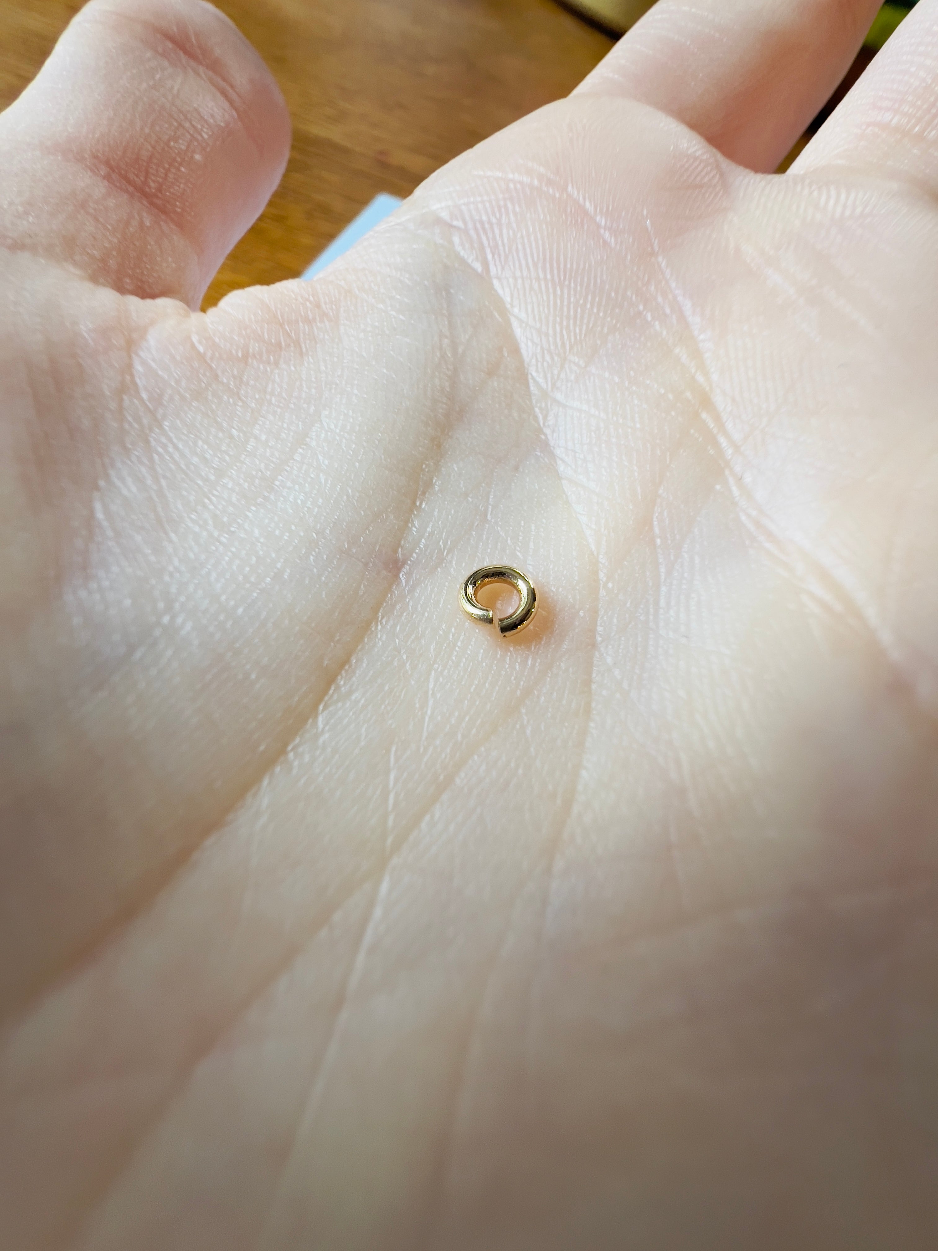 Anneau de bout ouvert or 18 carats or 750 carats or jaune or gris ou or rouge 18k 750 or diametre 3 3 5 4 4 5mm La Fille Du Sud